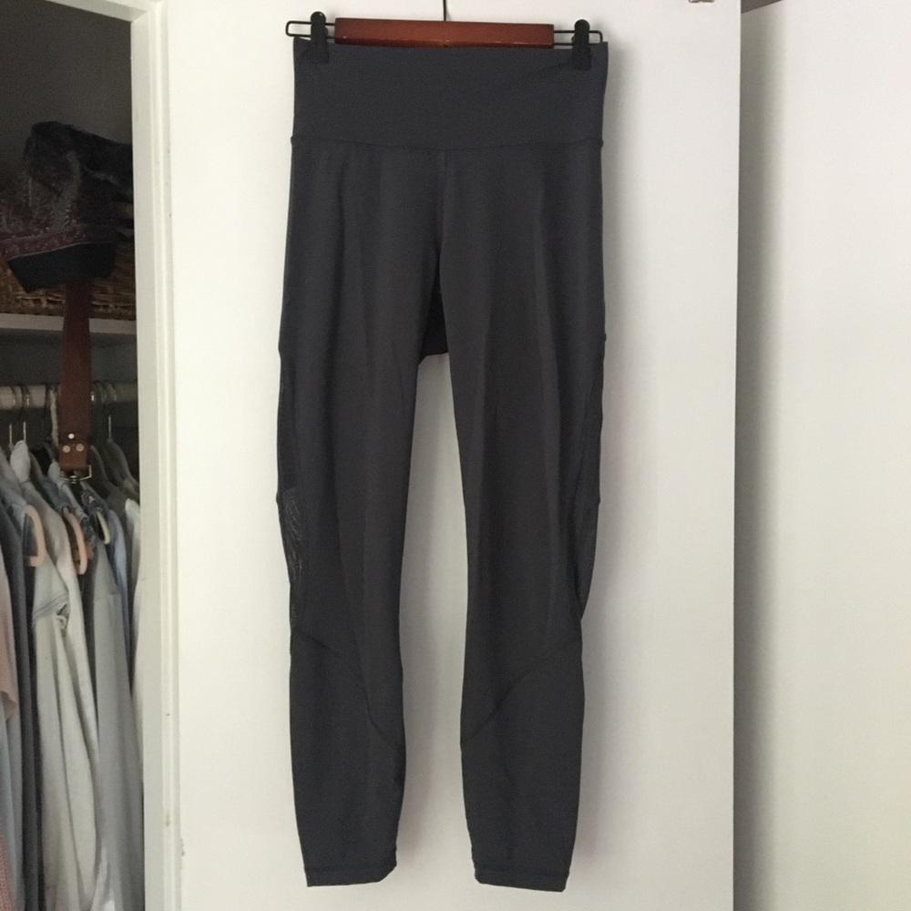 Lululemon size 6